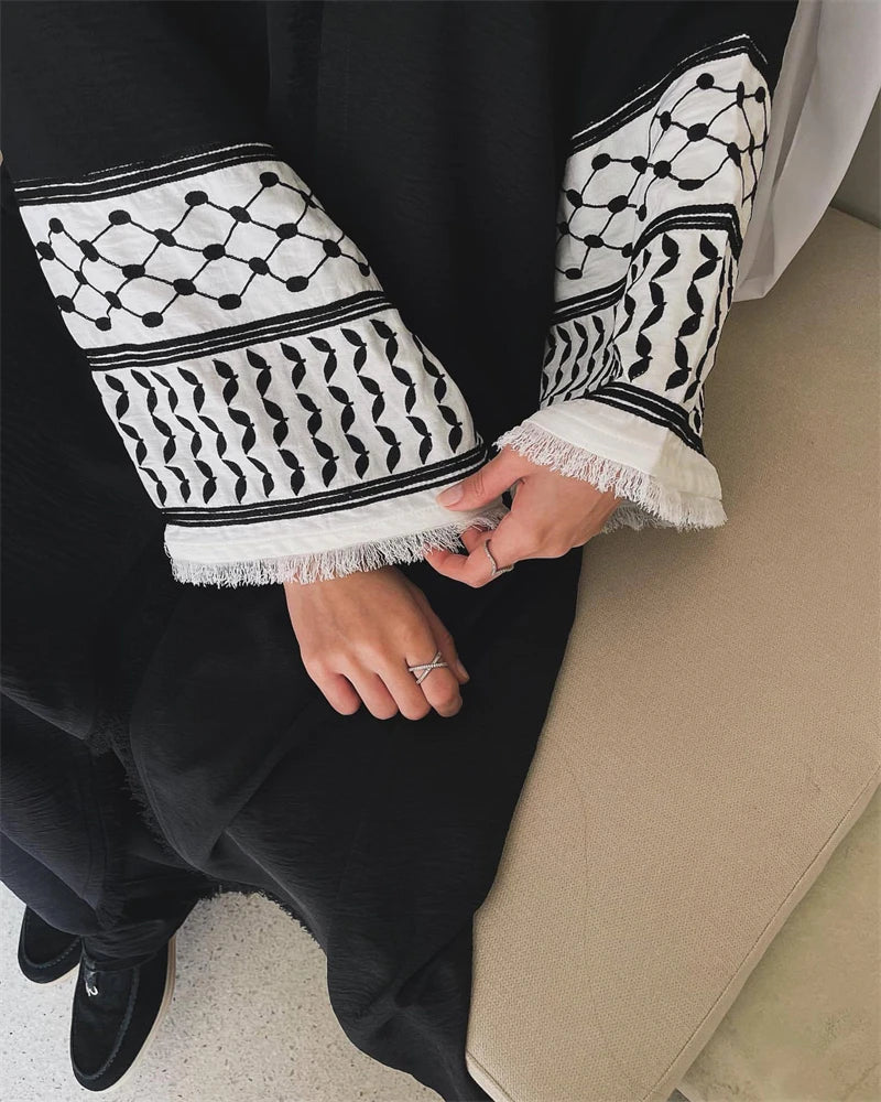 Kimono-Style Abaya – Caftan, Kebaya Dress, and Djellaba for Women