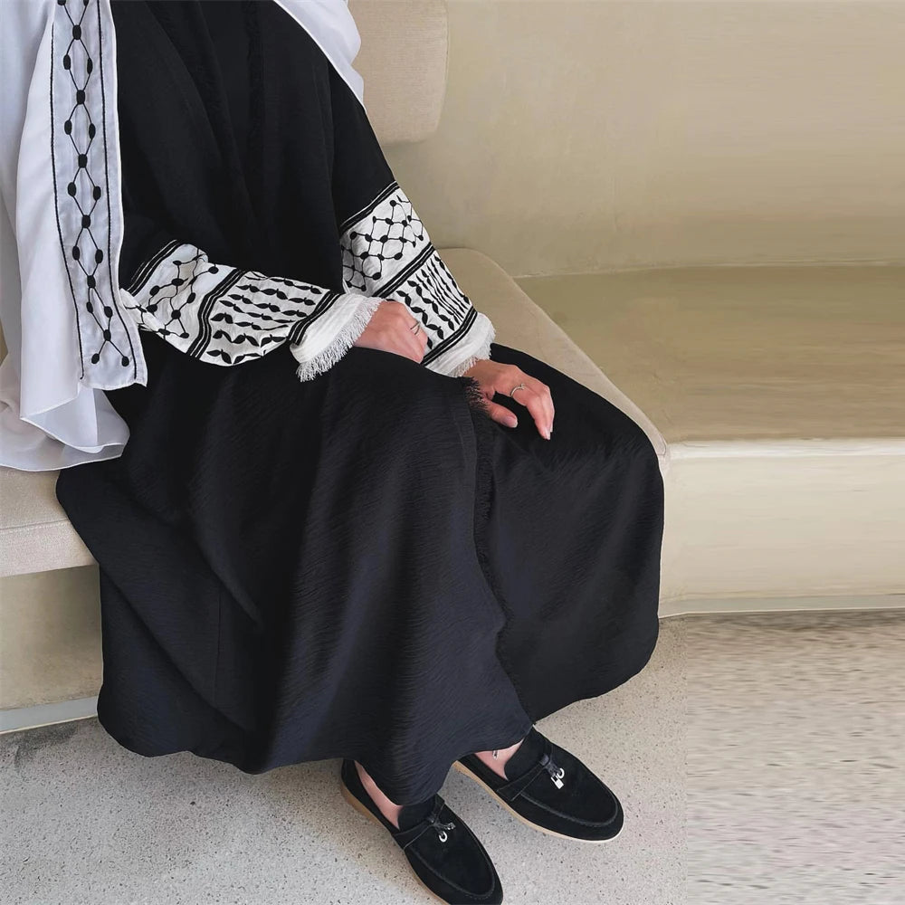 Kimono-Style Abaya – Caftan, Kebaya Dress, and Djellaba for Women