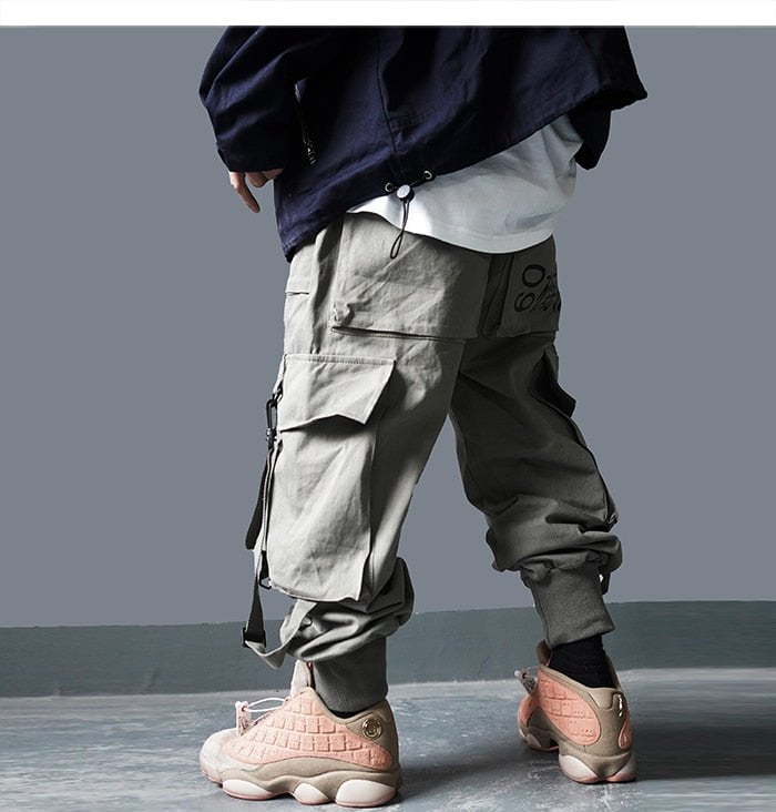 TECHWEAR CARGO PANTS FOR MEN