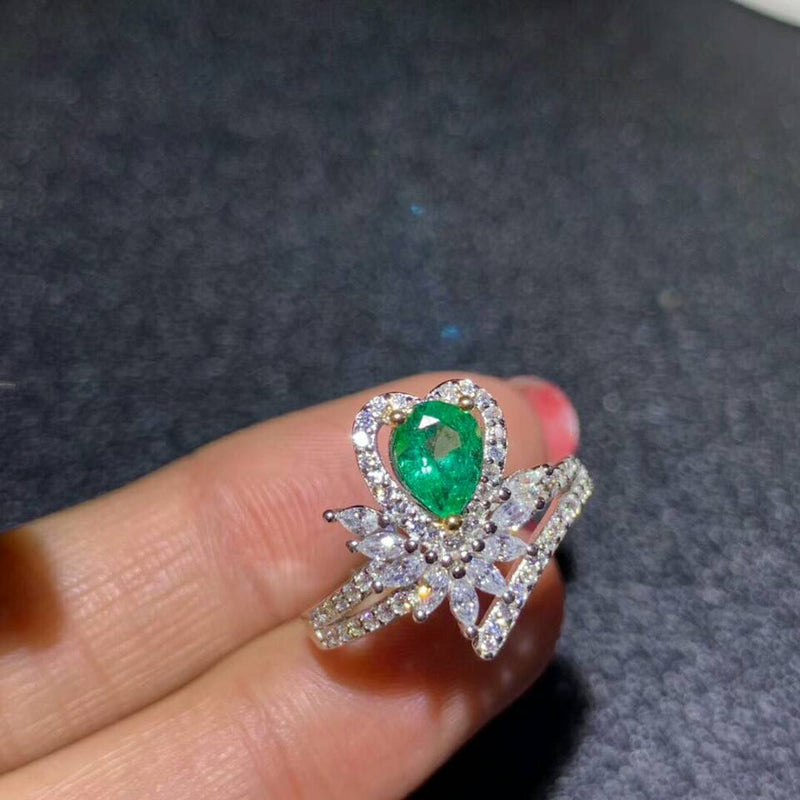 HAND CRAFTED GENUINE EMERALD RING FOR WOMEN